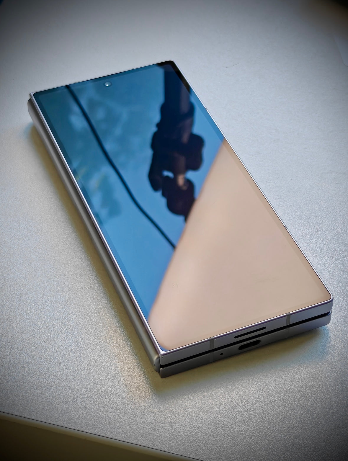 Samsung Galaxy Z Fold 6 512Gb & FREE UAG COVER WORTH R1800!