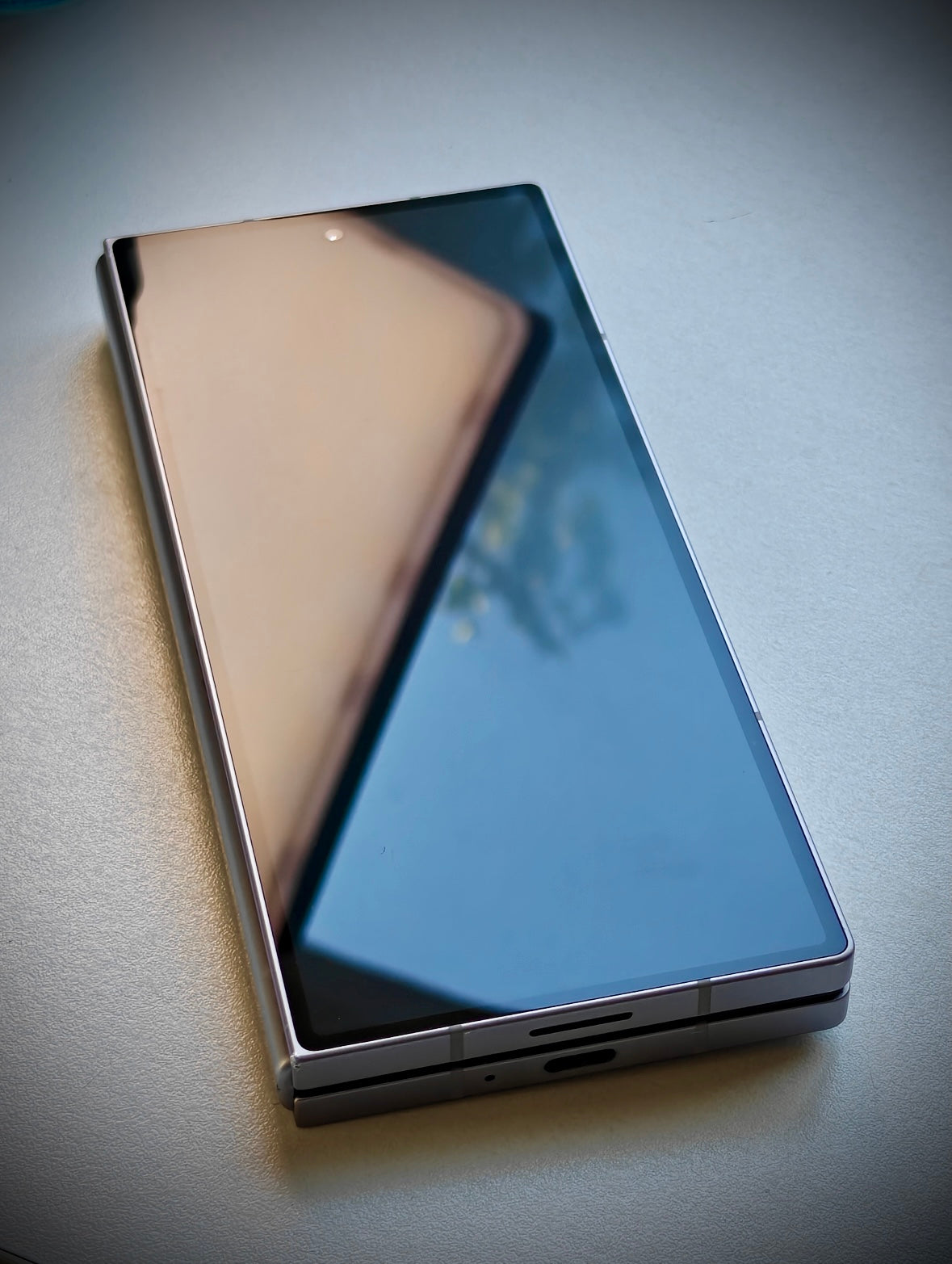 Samsung Galaxy Z Fold 6 512Gb & FREE UAG COVER WORTH R1800!