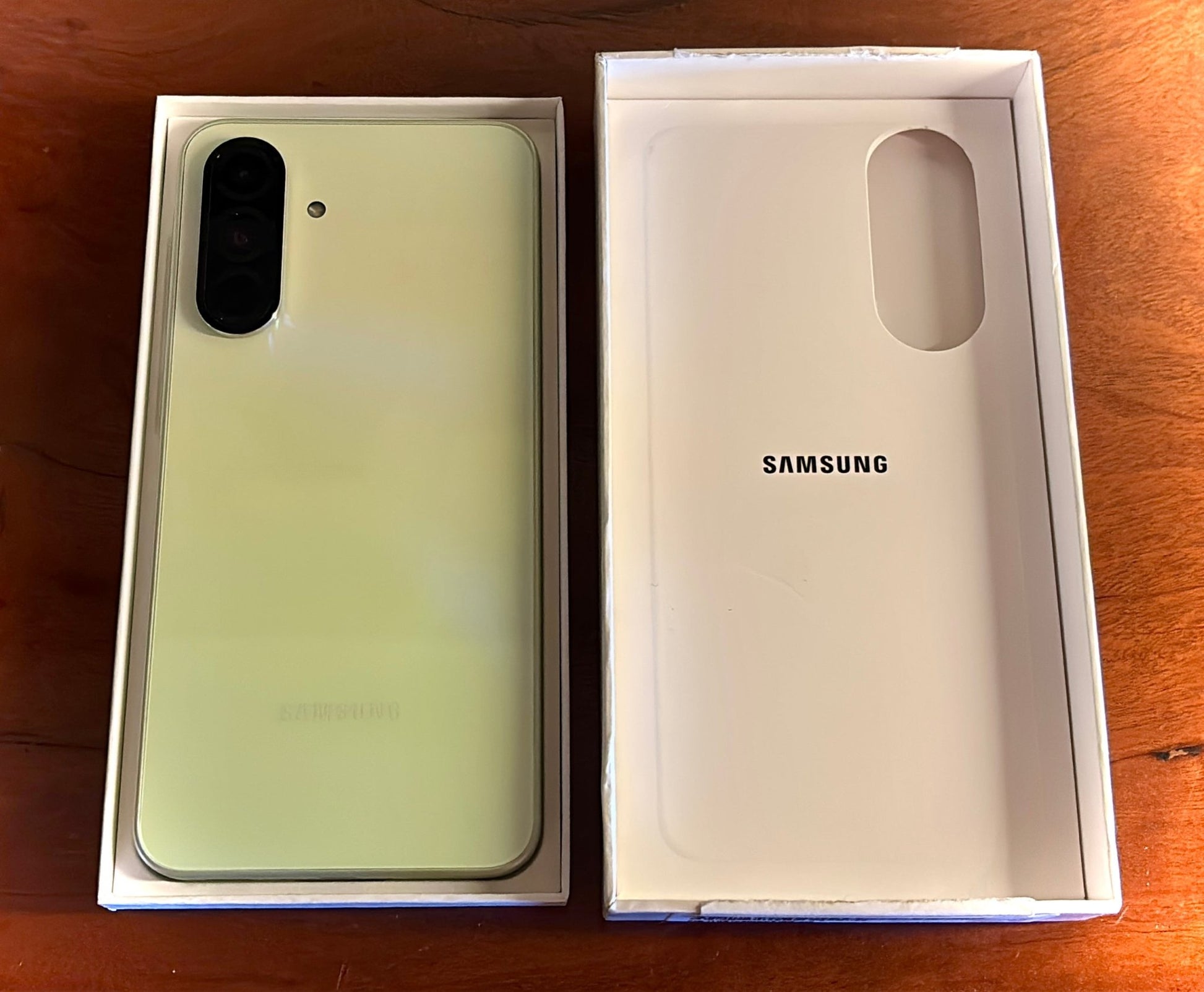 Samsung galaxy A36 128GB (Lime) - Netrox Electronics