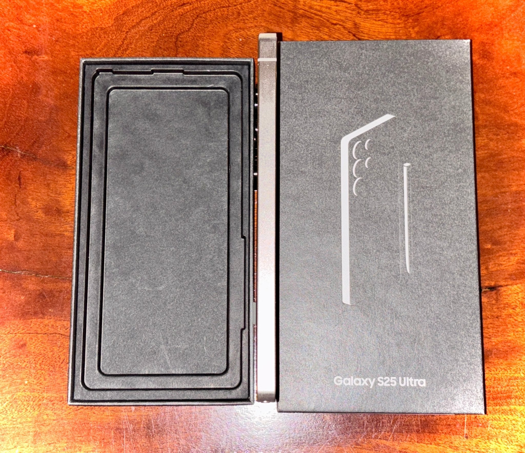 Samsung Galaxy S25 Ultra 256GB - Netrox Electronics